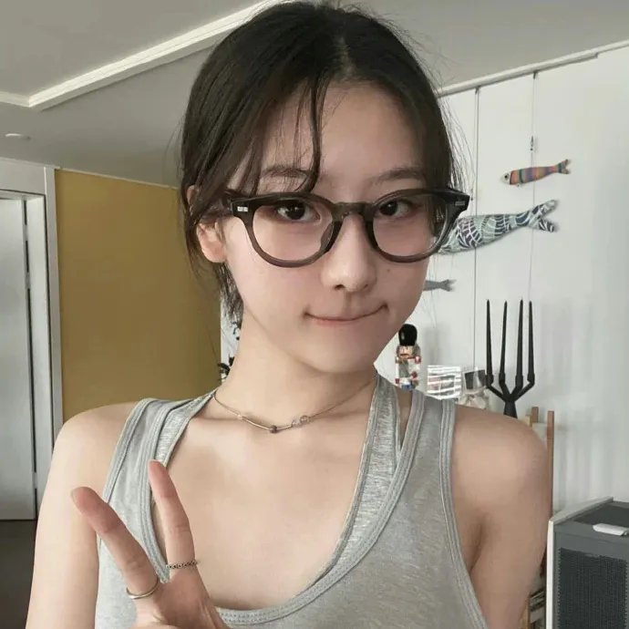 外面有个僵尸啊